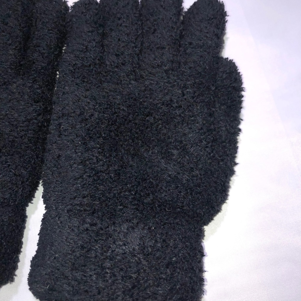 St. Johns Bay Black Fuzzy Knit Winter Gloves SJ-00-243-A Soft Plush Warm Cuffs - Picture 7 of 8